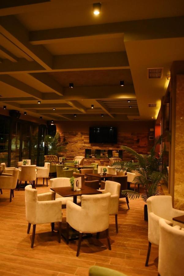 Griffon Bar Food Apartments Struga Dış mekan fotoğraf