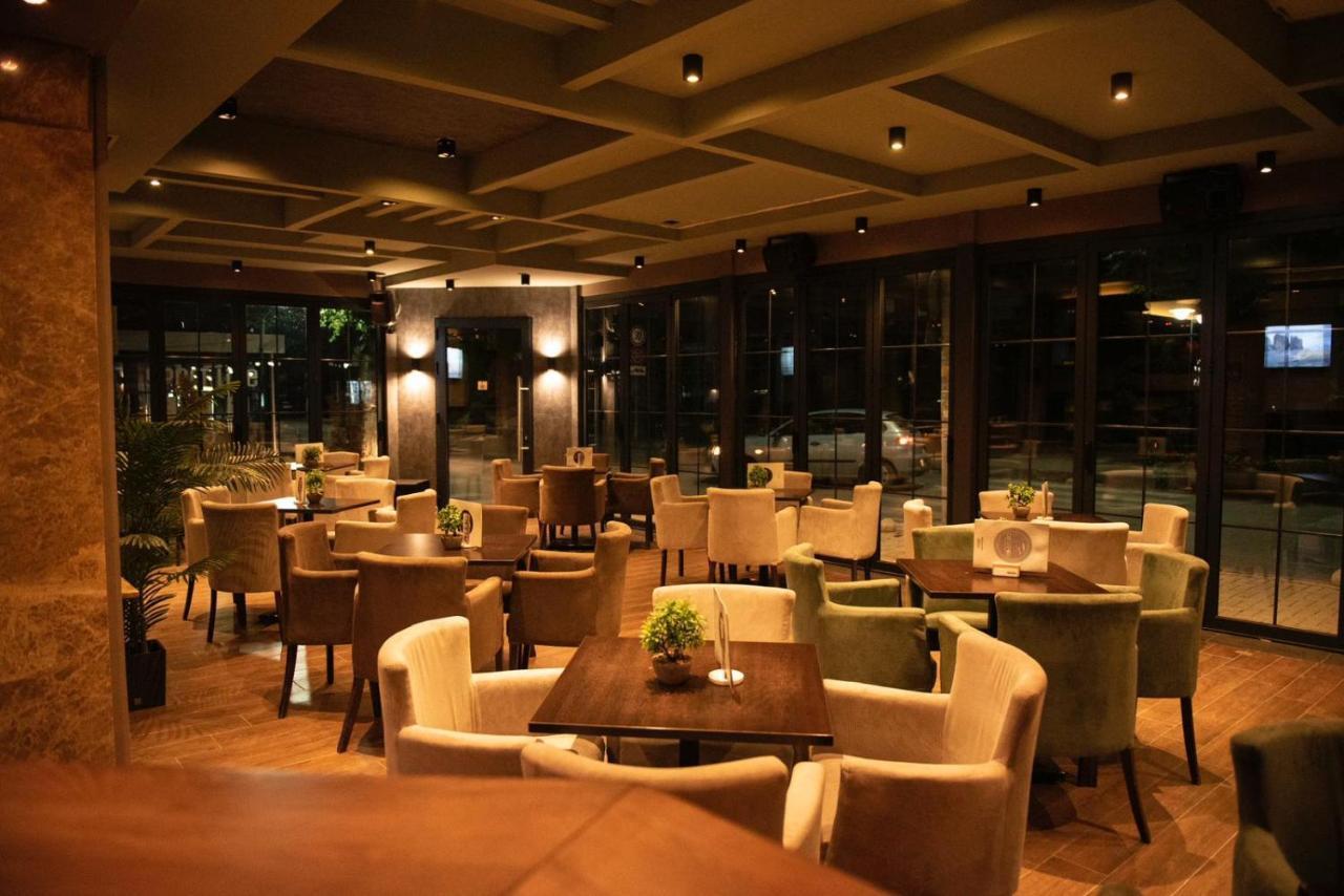 Griffon Bar Food Apartments Struga Dış mekan fotoğraf