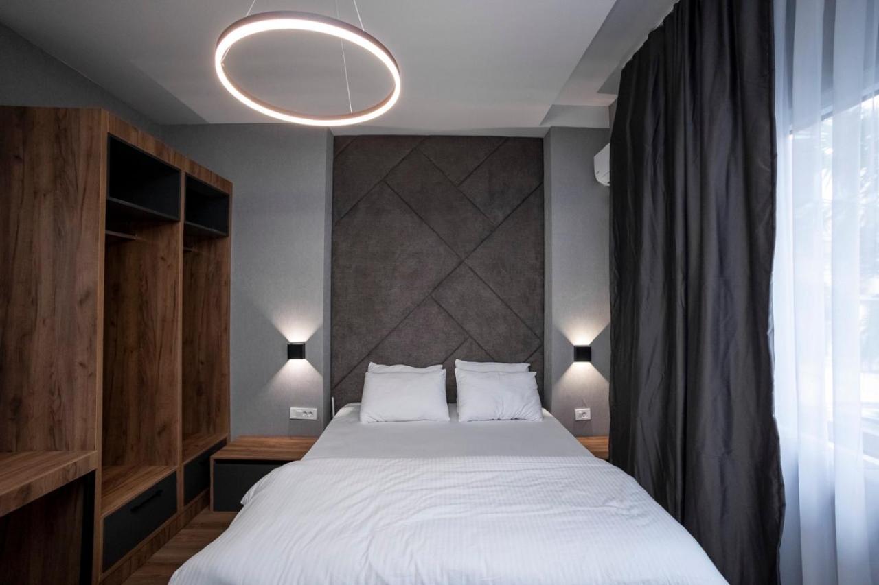 Griffon Bar Food Apartments Struga Dış mekan fotoğraf
