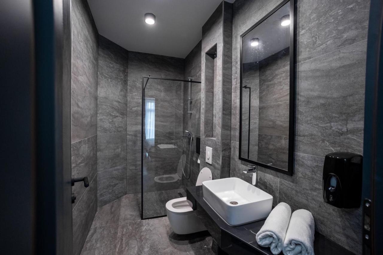 Griffon Bar Food Apartments Struga Dış mekan fotoğraf