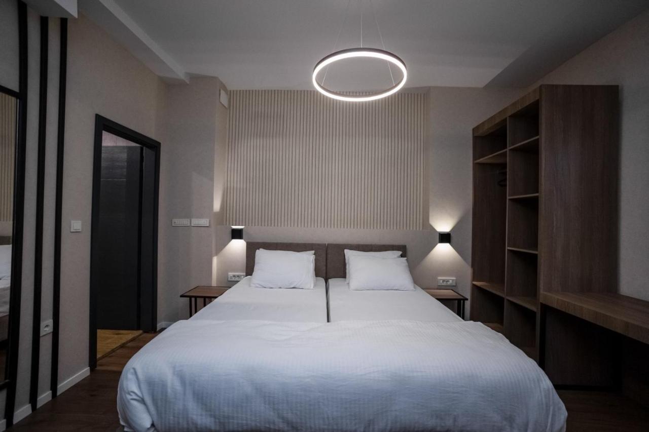 Griffon Bar Food Apartments Struga Dış mekan fotoğraf