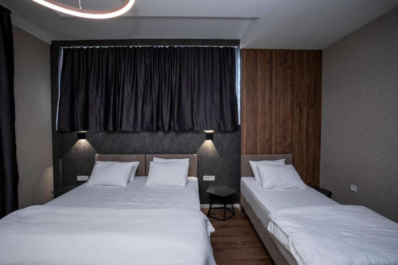 Griffon Bar Food Apartments Struga Dış mekan fotoğraf