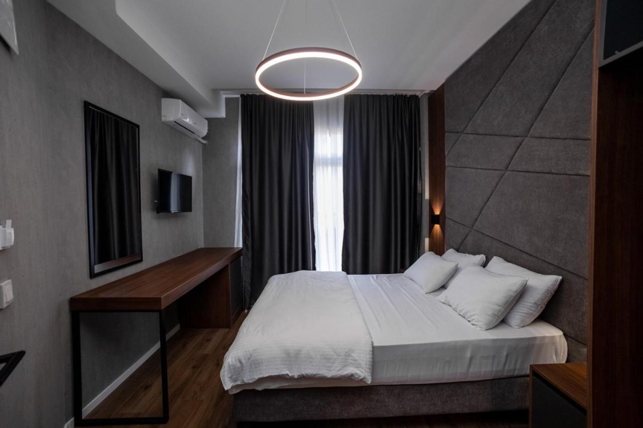 Griffon Bar Food Apartments Struga Dış mekan fotoğraf