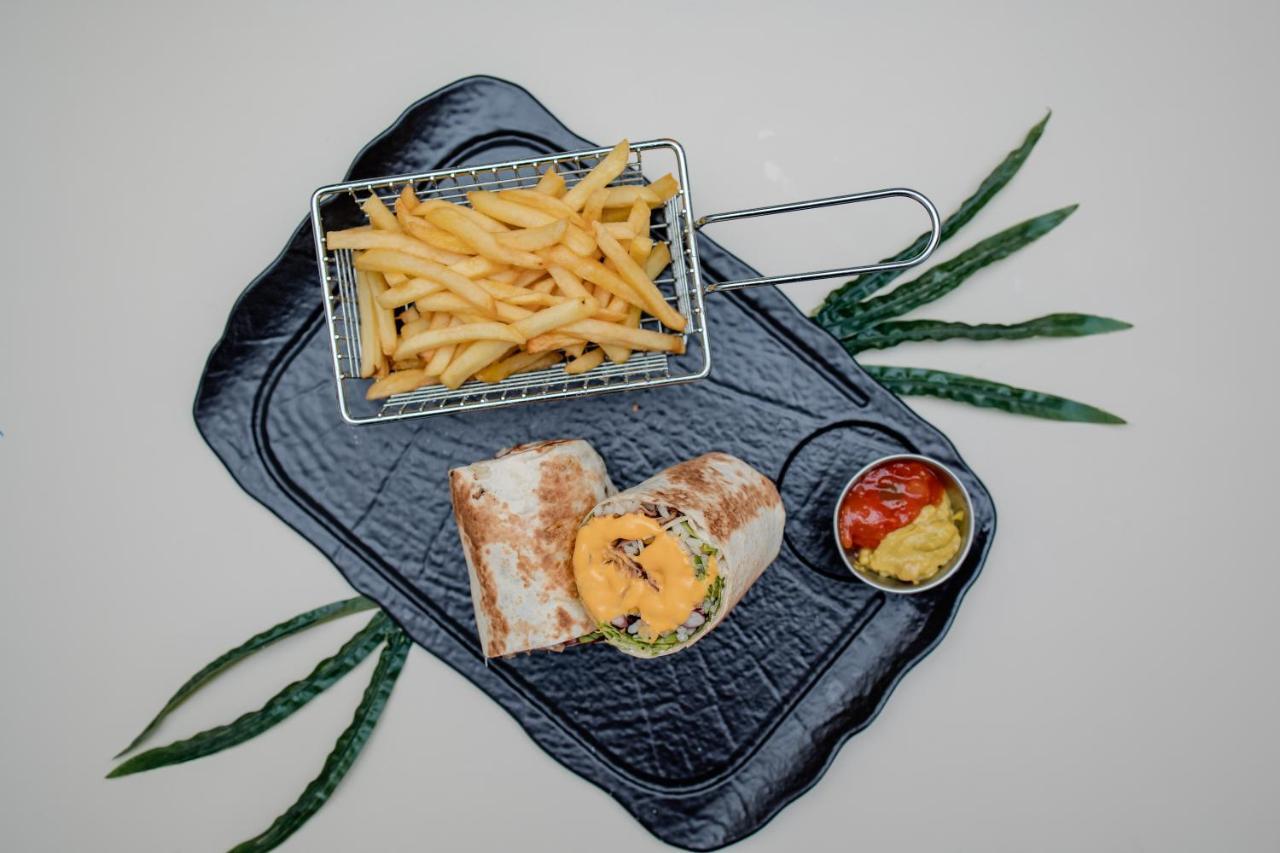 Griffon Bar Food Apartments Struga Dış mekan fotoğraf
